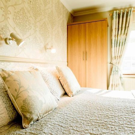 Riverwalk House B&B 우그테라드 외부 사진