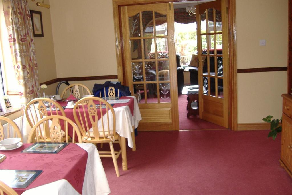 Riverwalk House B&B 우그테라드 외부 사진